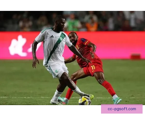 弗兰克·凯西正式加盟吉达国民引领中场新篇章